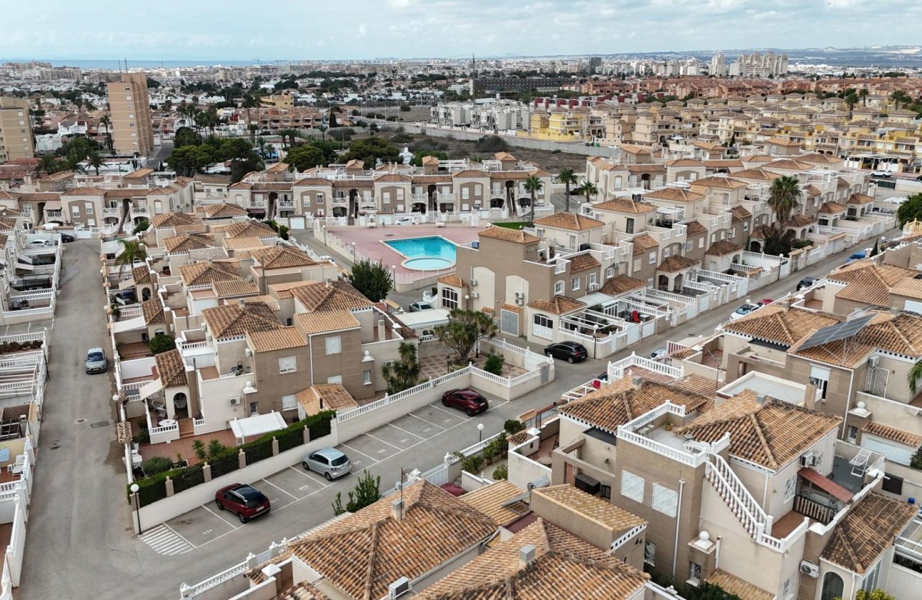 Revente - Quad House -
Torrevieja - Aguas Nuevas