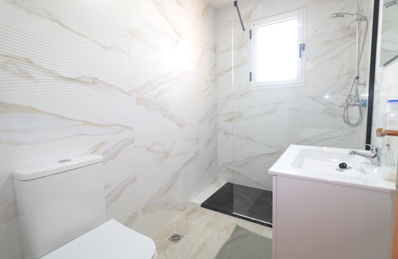 Revente - Quad House -
Torrevieja - Carrefour