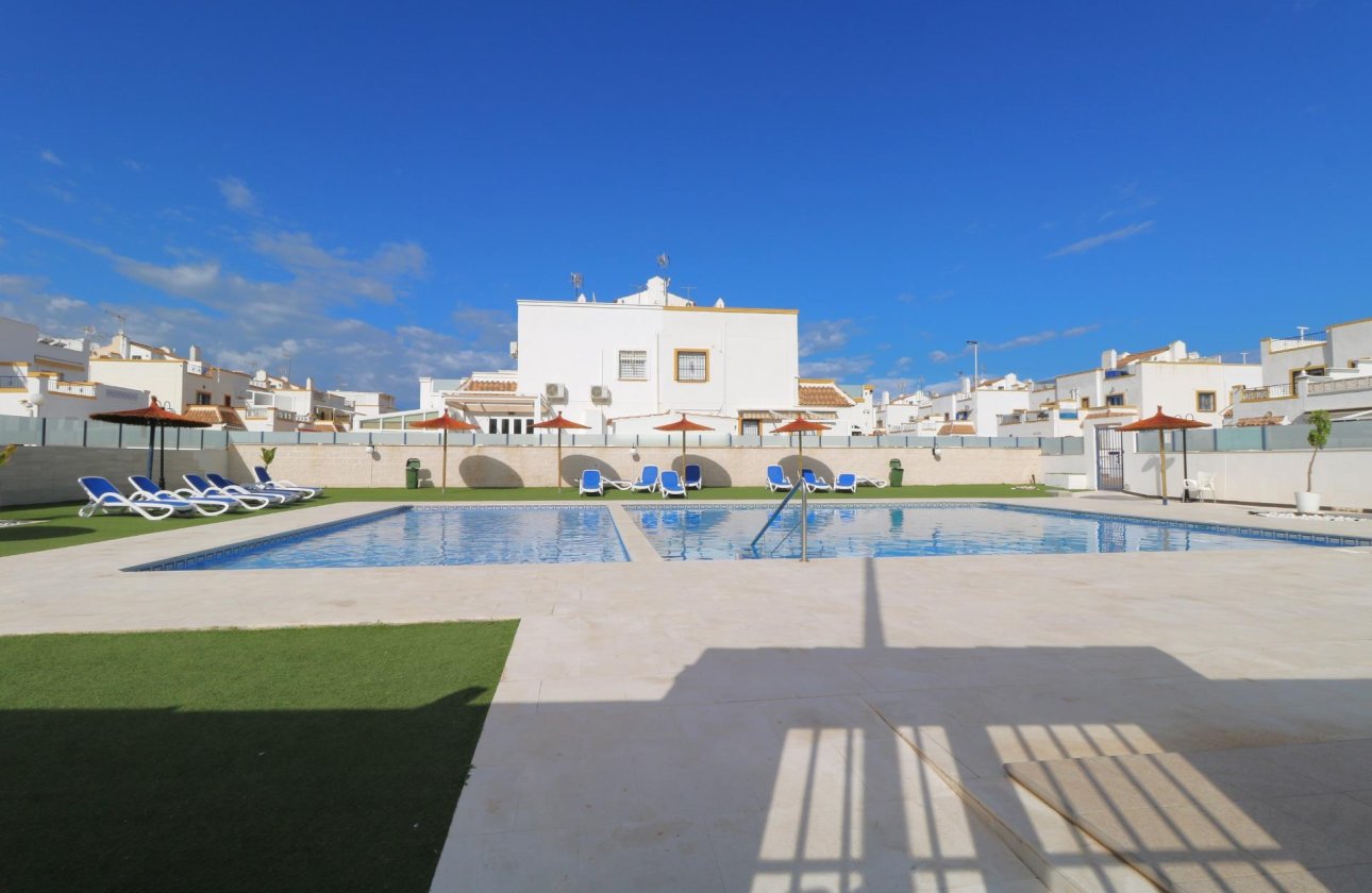 Revente - Quad House -
Torrevieja - Carrefour
