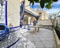 Revente - Quad House -
Torrevieja - Carrefour