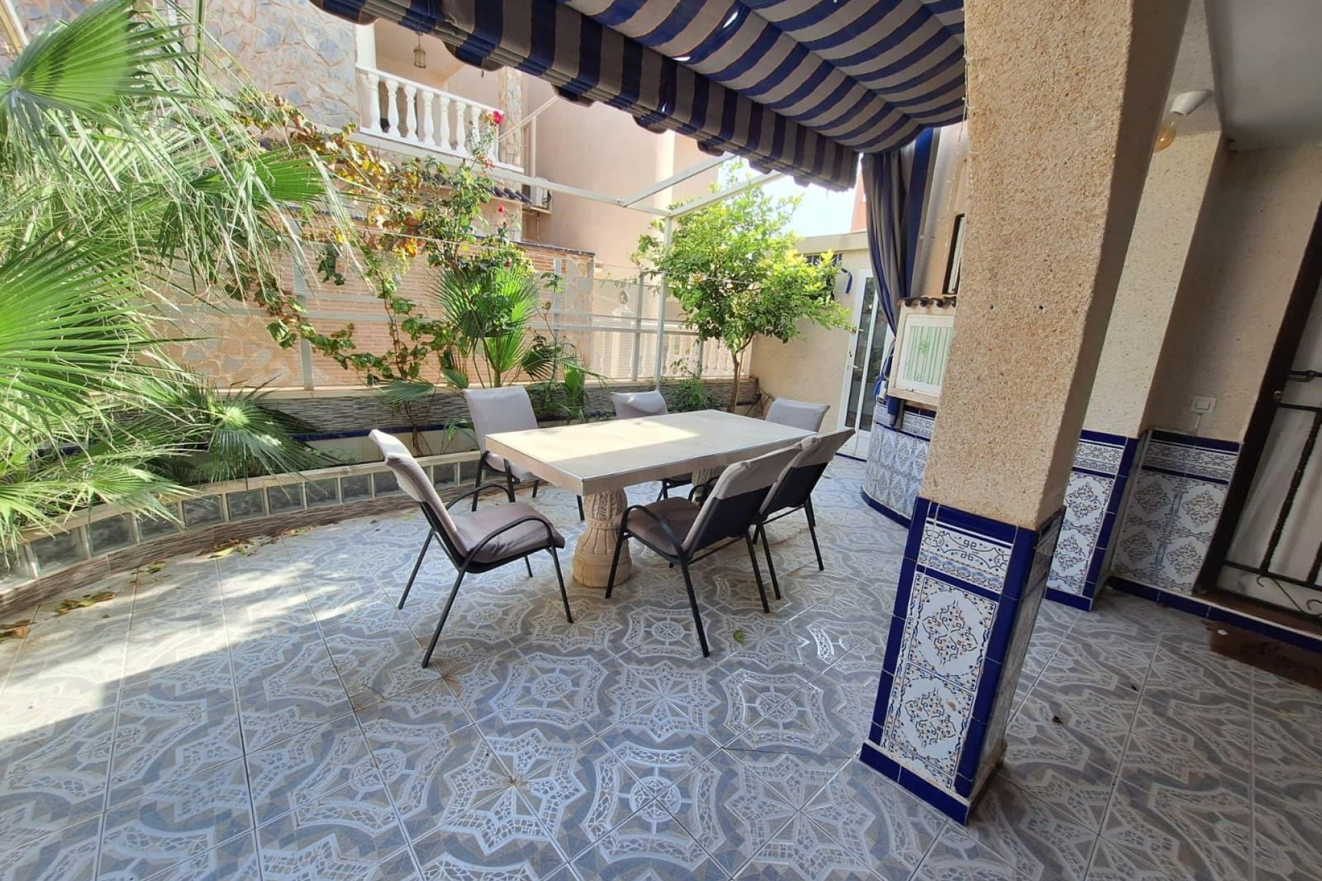 Revente - Quad House -
Torrevieja - Carrefour