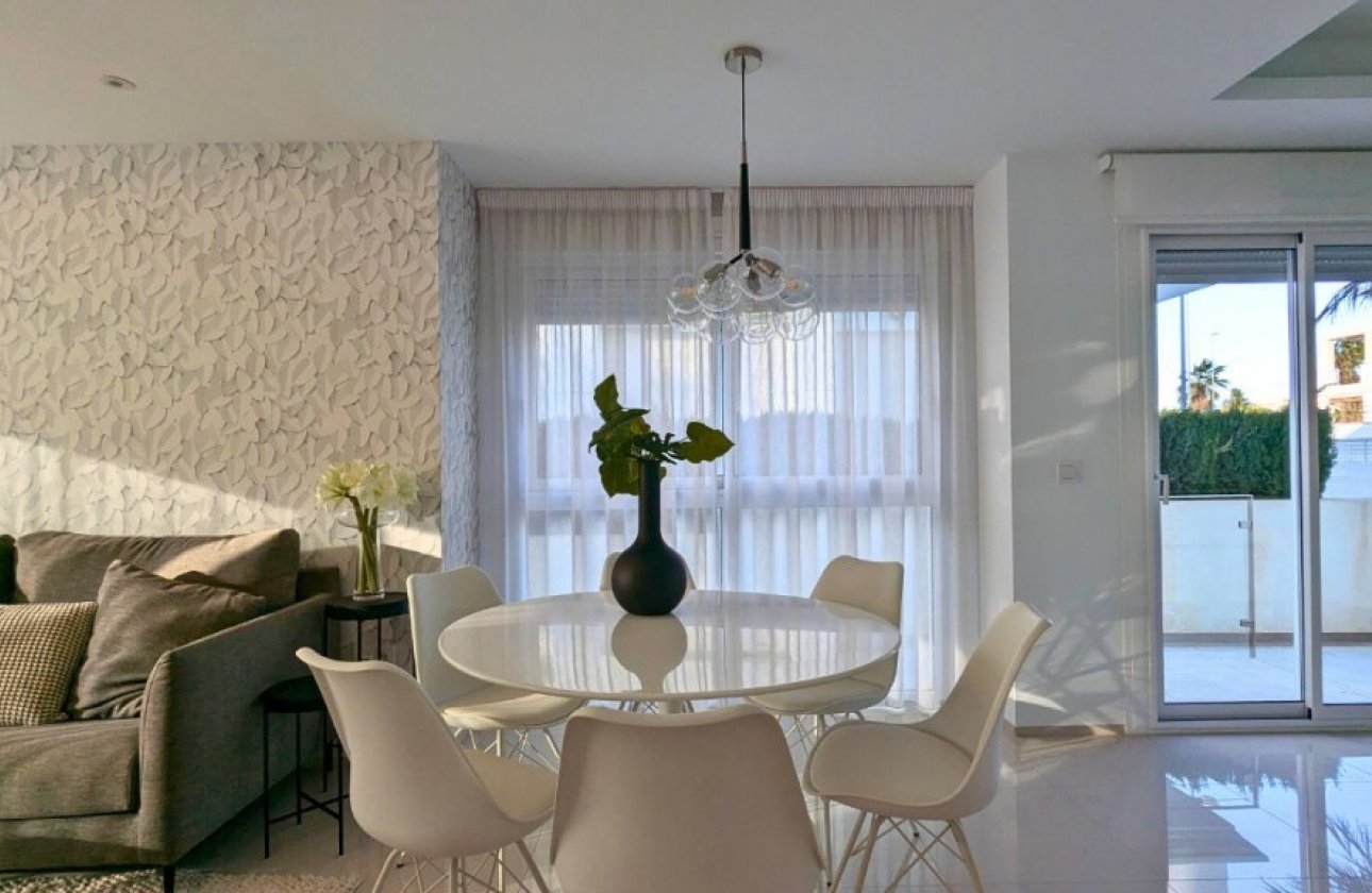 Revente - Semi Detached -
Ciudad Quesada - Costa Blanca