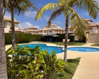 Revente - Semi Detached -
Lomas de Caboroig - Costa Blanca
