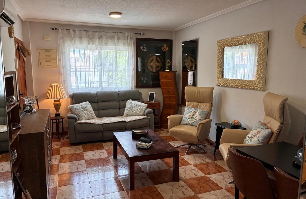 Revente - Semi Detached -
Lomas de Caboroig - Costa Blanca