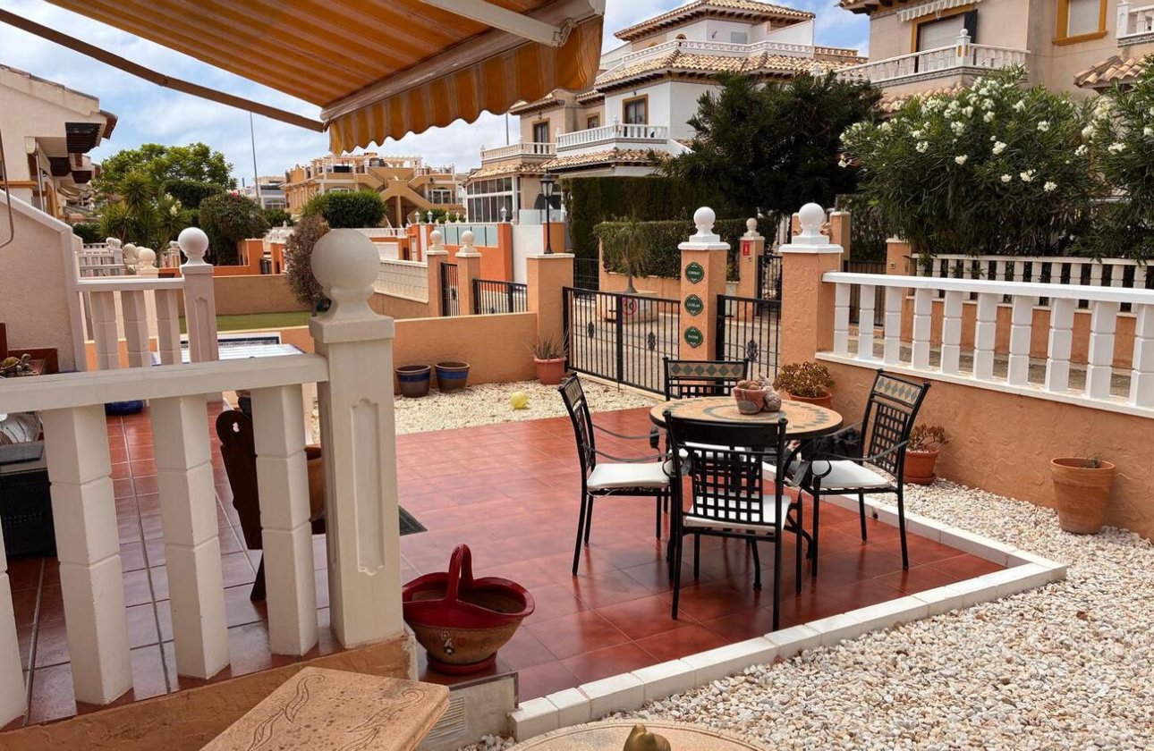 Revente - Semi Detached -
Lomas de Caboroig - Costa Blanca