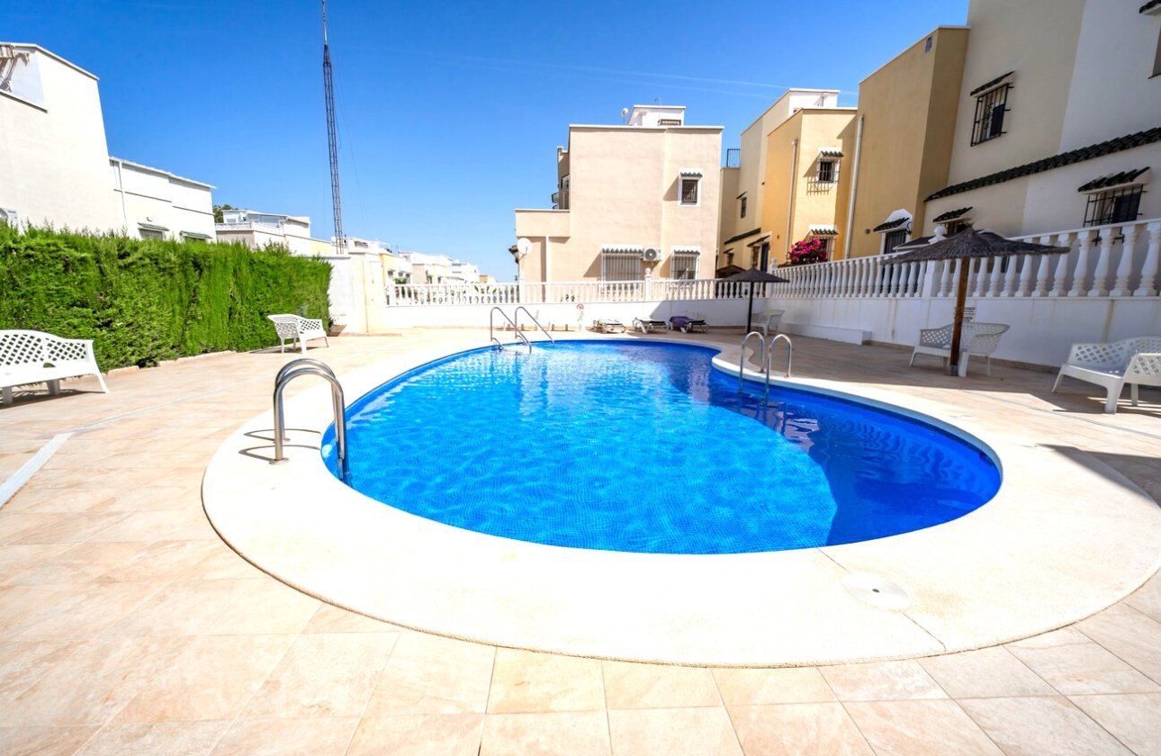 Revente - Semi Detached -
Los Altos - Res Valle de los pinos