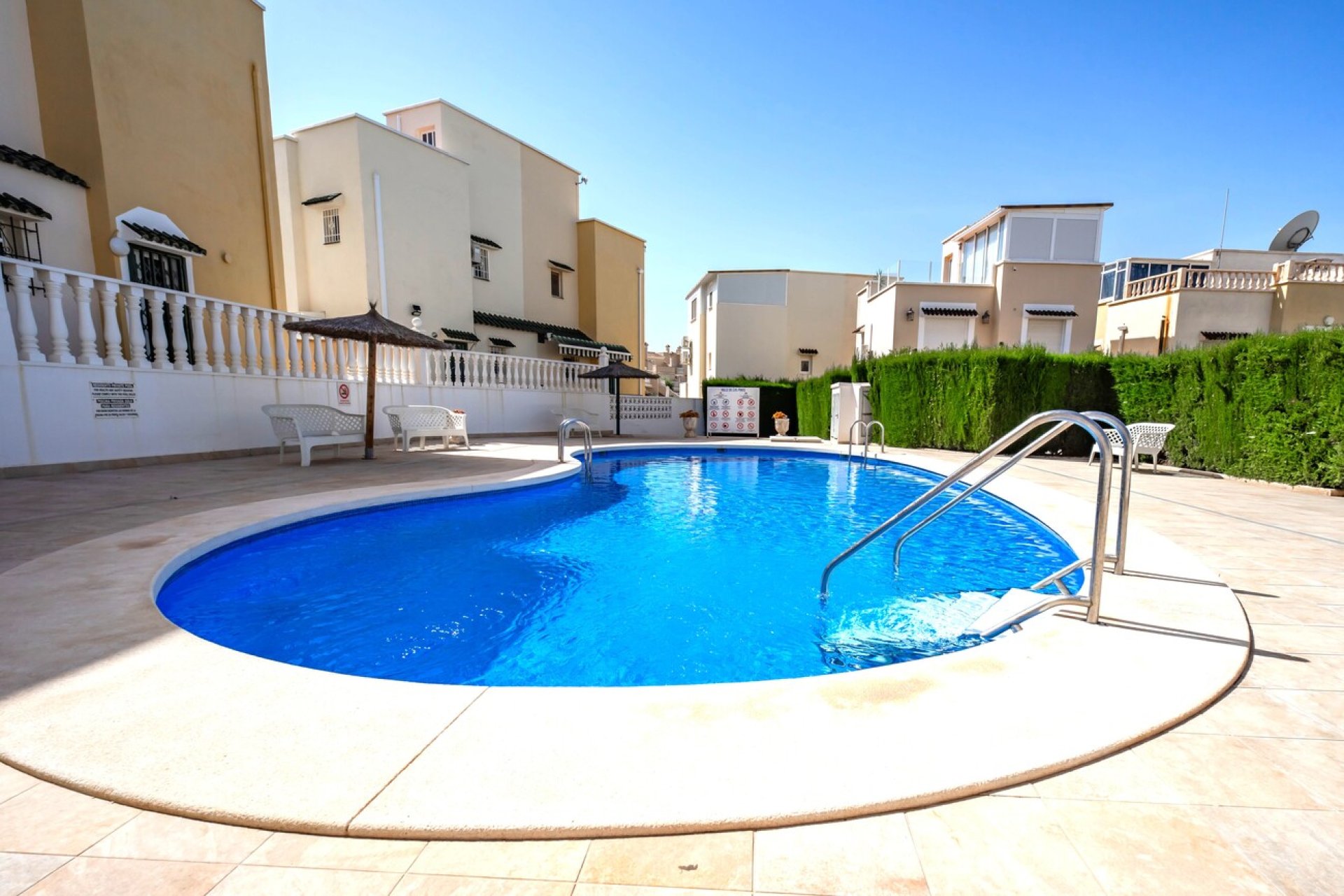 Revente - Semi Detached -
Los Altos - Res Valle de los pinos