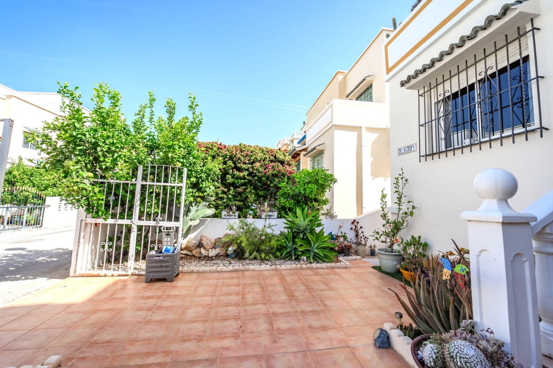 Revente - Semi Detached -
Los Altos - Res Valle de los pinos