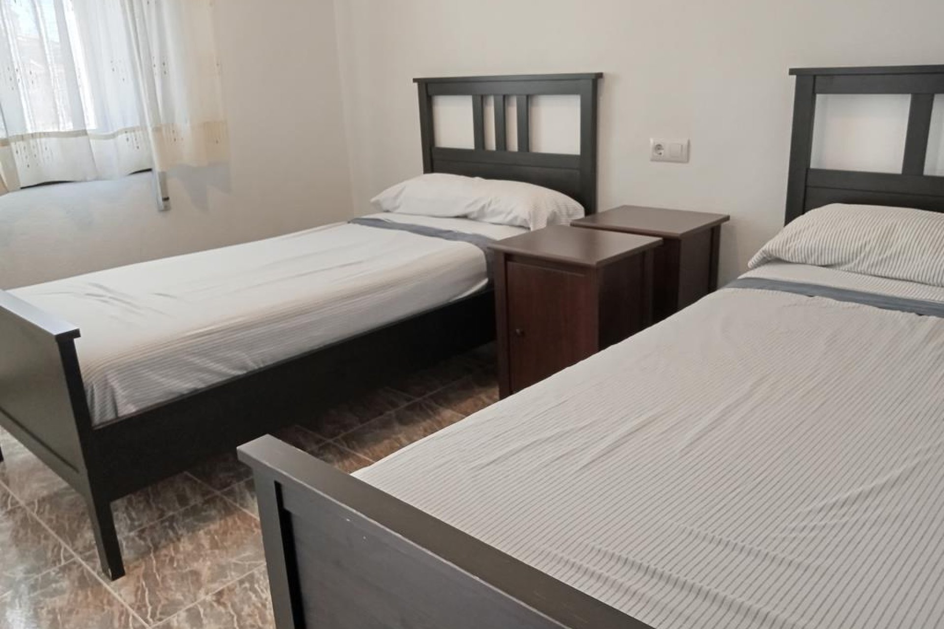 Revente - Semi Detached -
Los Montesinos - PUEBLO CENTRO