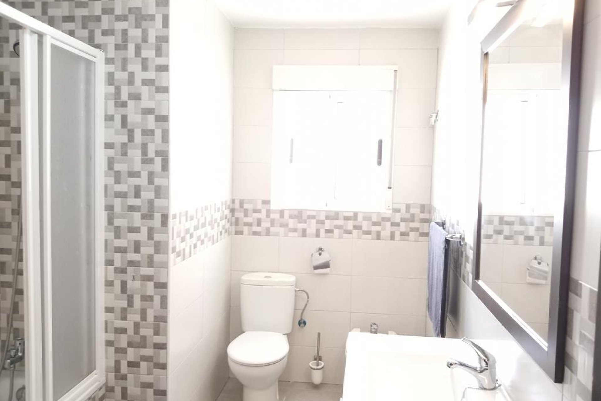 Revente - Semi Detached -
Los Montesinos - PUEBLO CENTRO