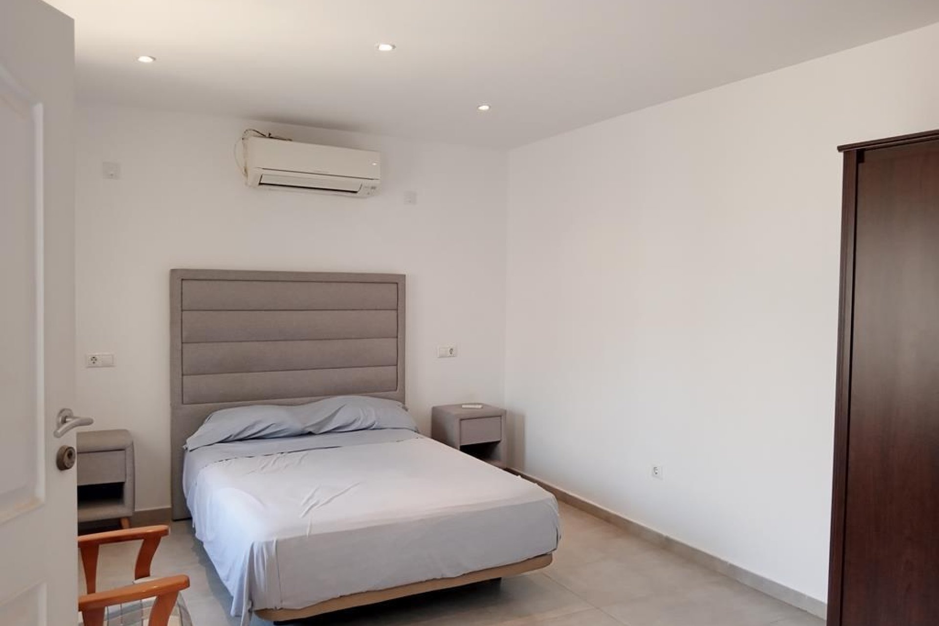 Revente - Semi Detached -
Los Montesinos - PUEBLO CENTRO