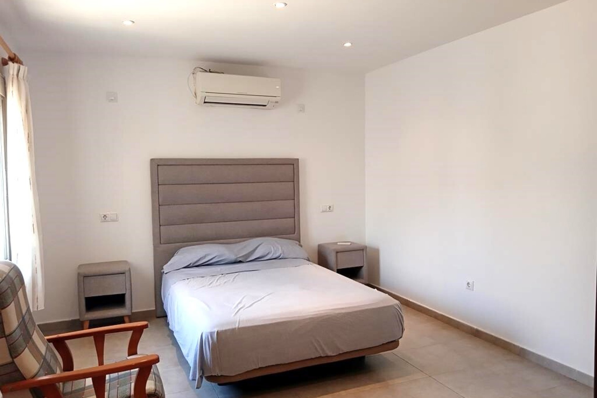 Revente - Semi Detached -
Los Montesinos - PUEBLO CENTRO
