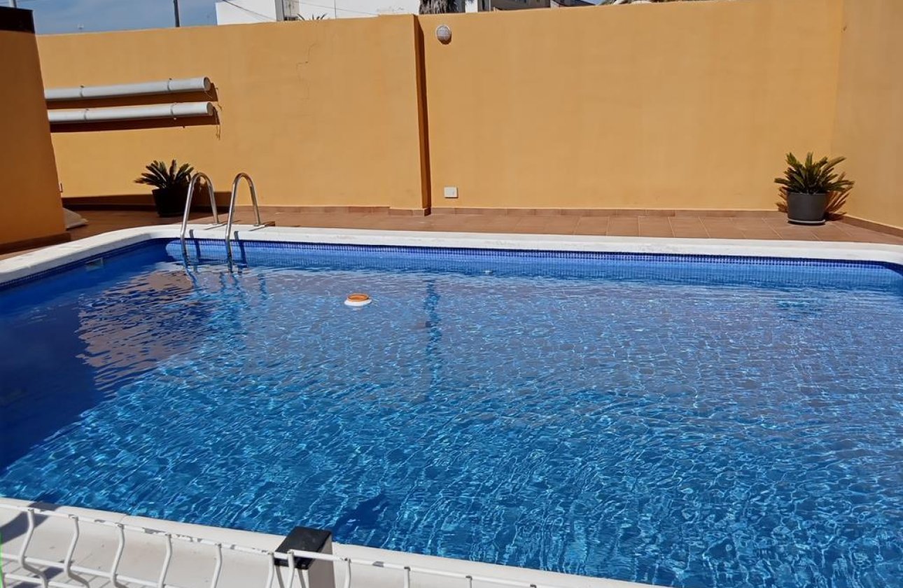 Revente - Semi Detached -
Los Montesinos - PUEBLO CENTRO