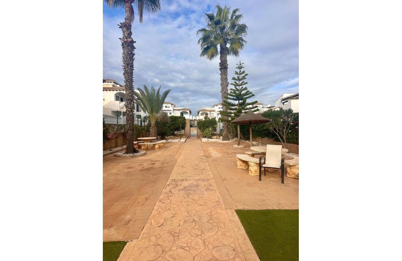 Revente - Semi Detached -
Orihuela Costa - Ciñuelica