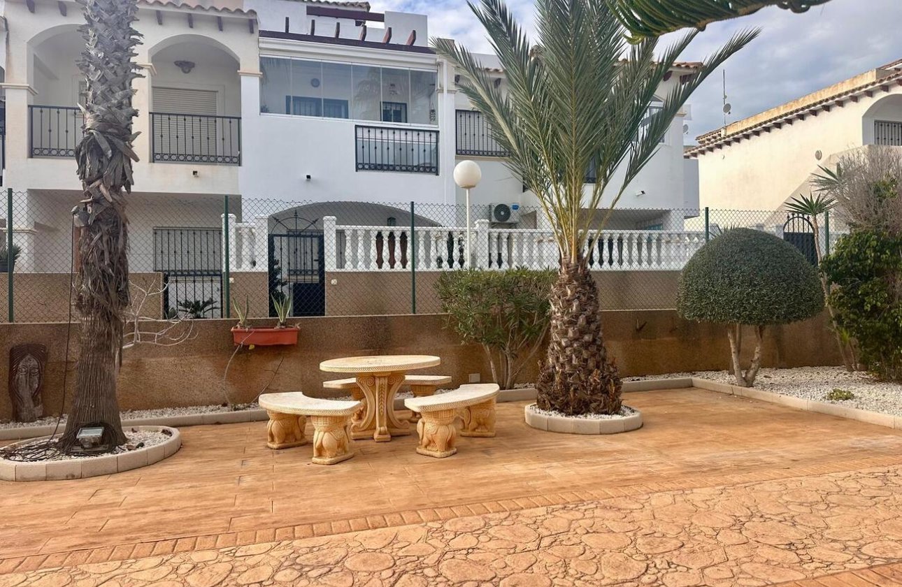 Revente - Semi Detached -
Orihuela Costa - Ciñuelica