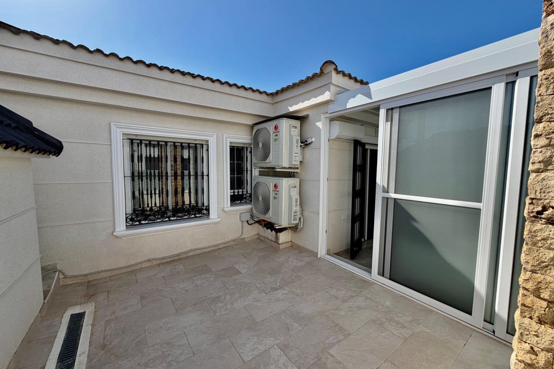 Revente - Semi Detached -
Orihuela Costa - La Zenia