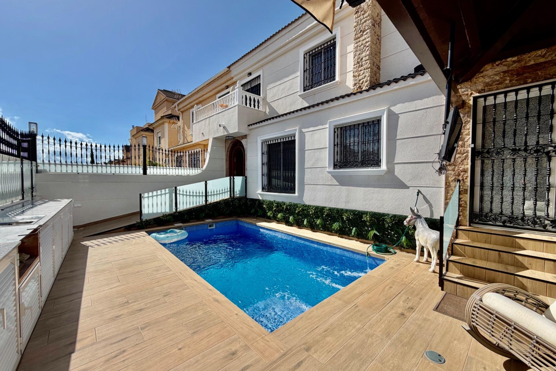 Revente - Semi Detached -
Orihuela Costa - La Zenia
