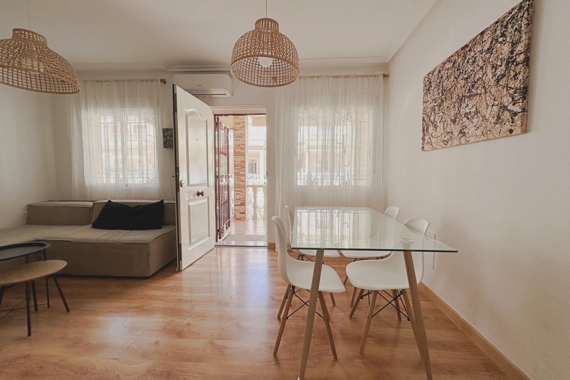 Revente - Semi Detached -
Orihuela Costa - La Zenia