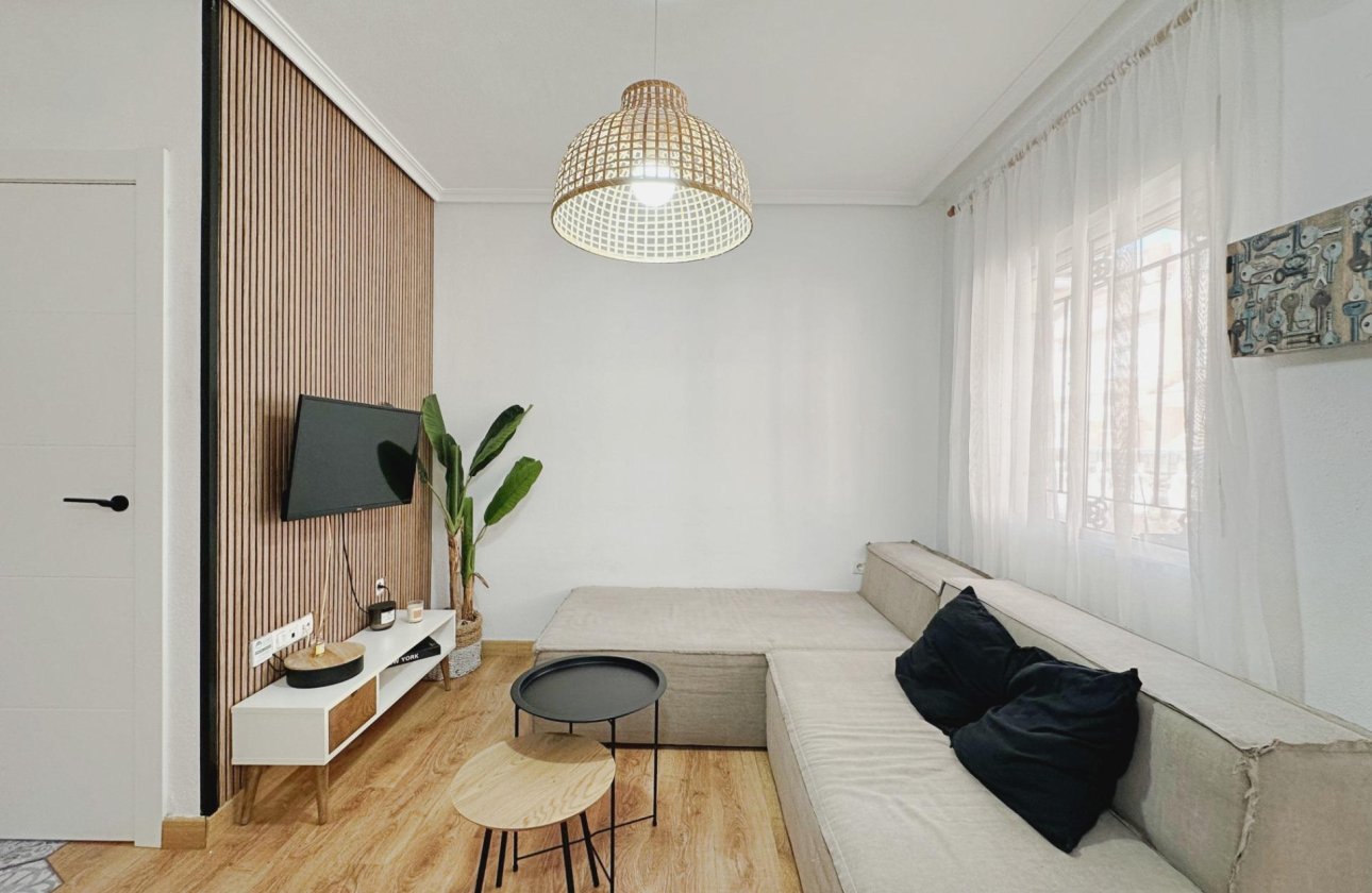 Revente - Semi Detached -
Orihuela Costa - La Zenia
