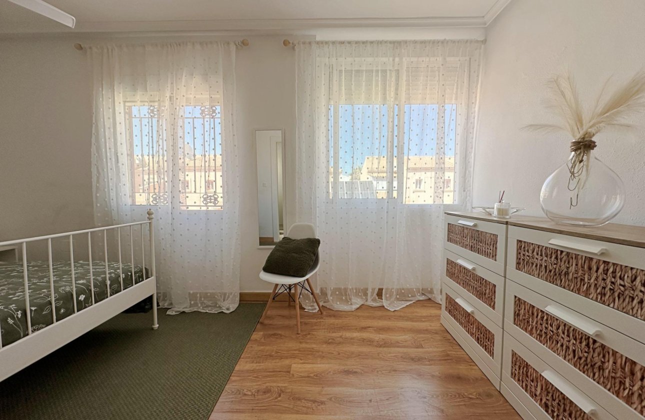 Revente - Semi Detached -
Orihuela Costa - La Zenia