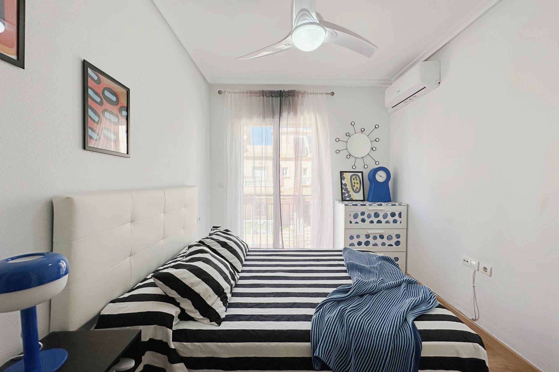 Revente - Semi Detached -
Orihuela Costa - La Zenia