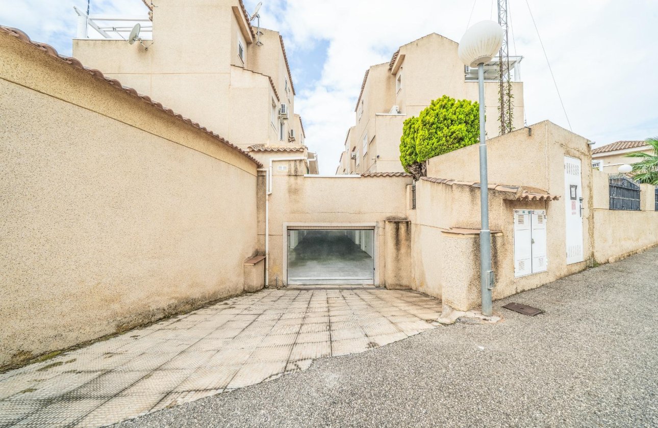 Revente - Semi Detached -
Orihuela Costa - Los Almendros-la Florida