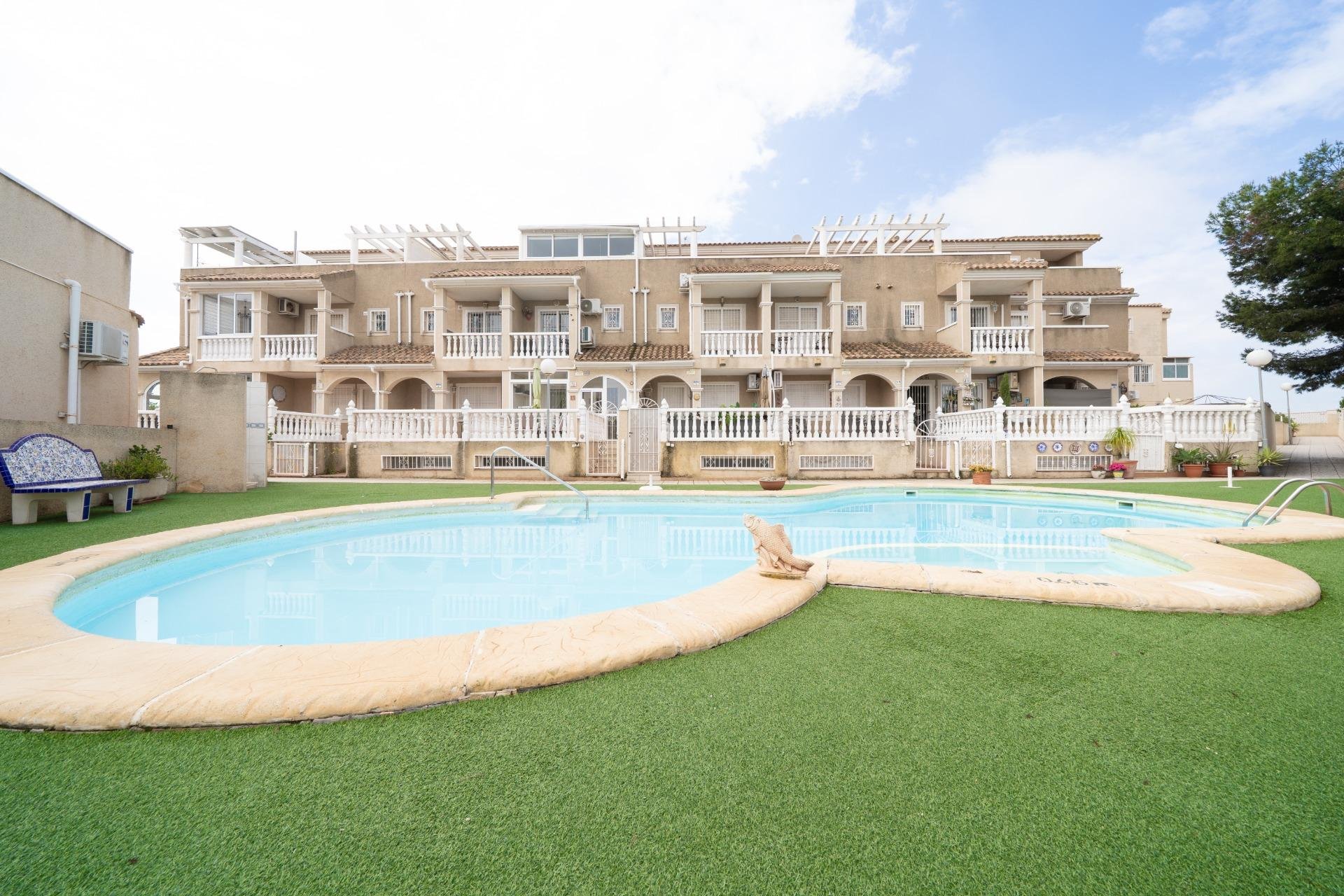 Revente - Semi Detached -
Orihuela Costa - Los Almendros-la Florida