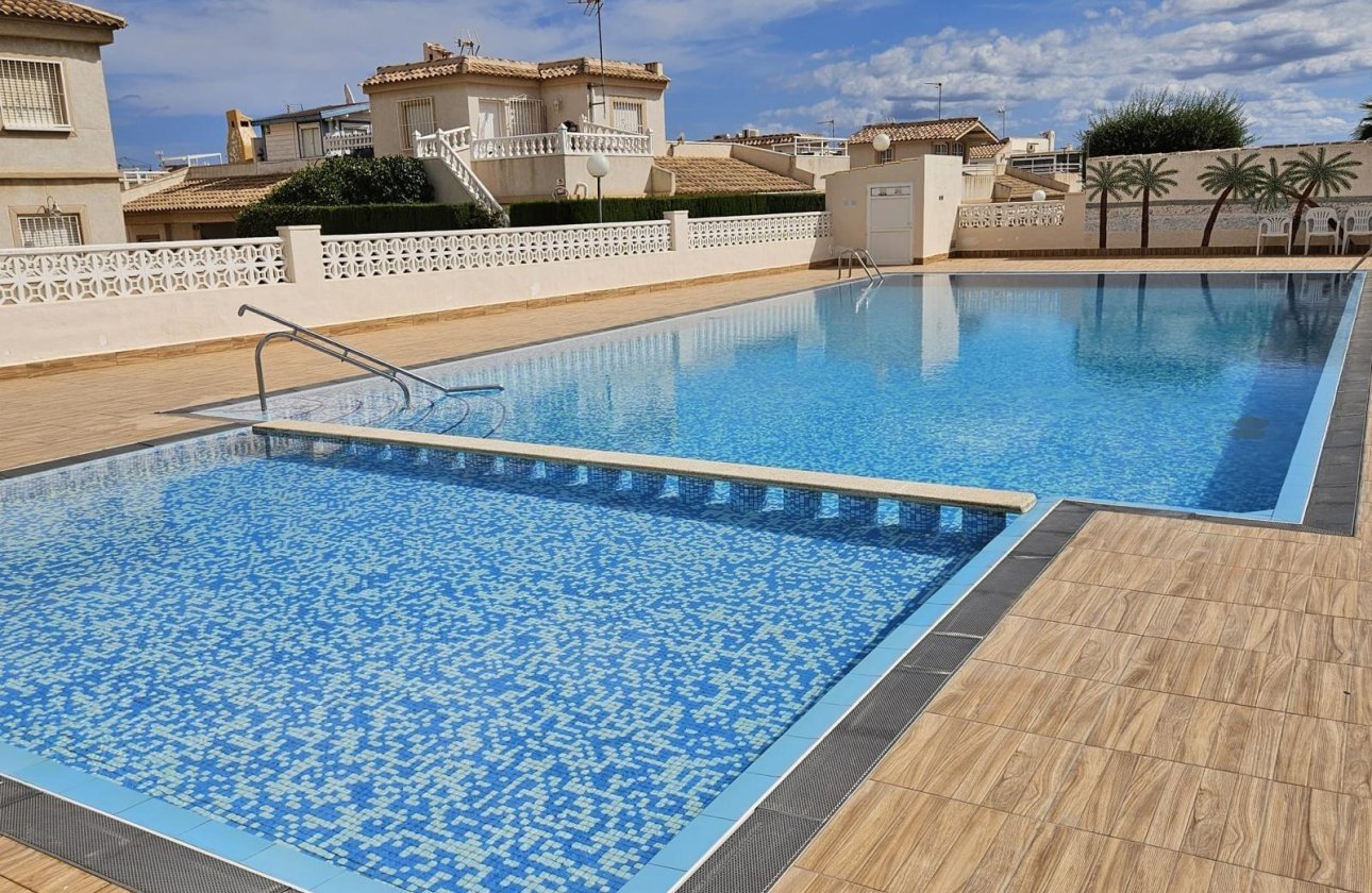 Revente - Semi Detached -
Orihuela Costa - Los Altos