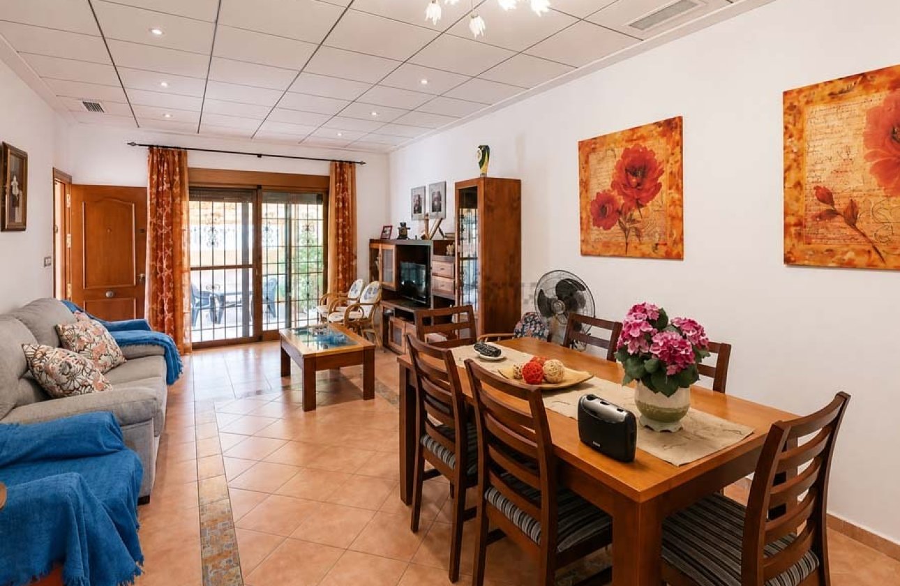 Revente - Semi Detached -
Orihuela Costa - Punta Prima