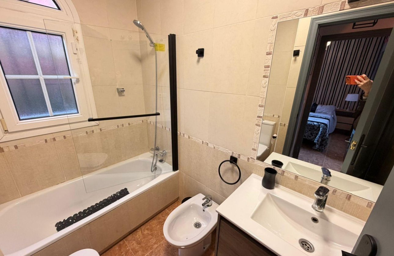 Revente - Semi Detached -
Orihuela Costa - Villamartín