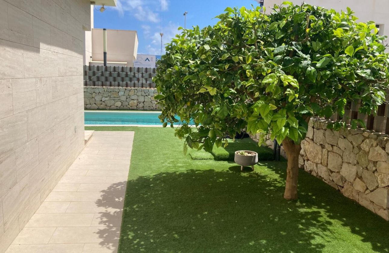 Revente - Semi Detached -
Pilar de la Horadada - Costa Blanca