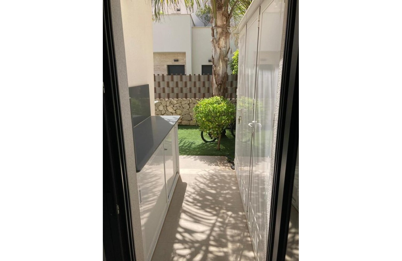 Revente - Semi Detached -
Pilar de la Horadada - Costa Blanca