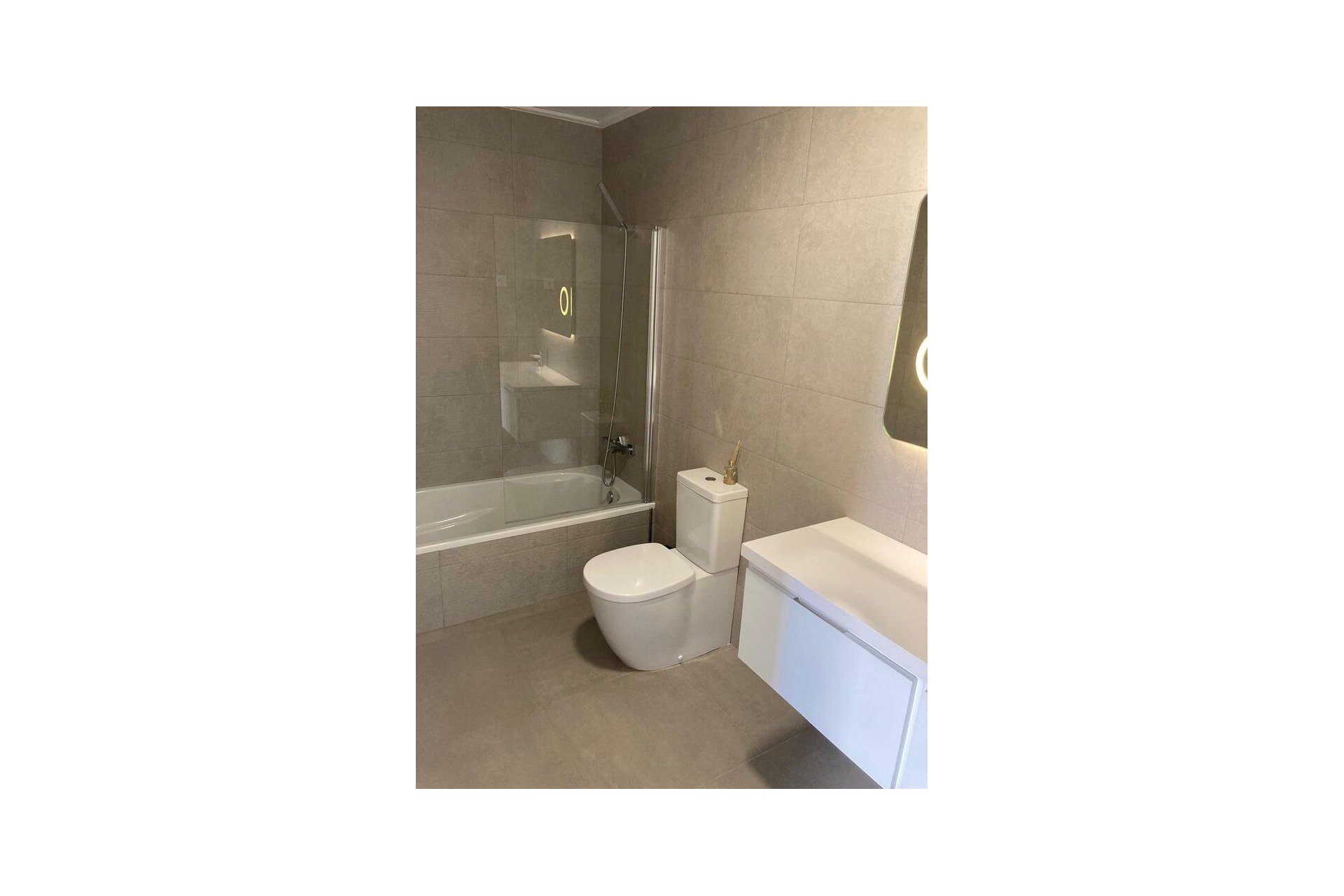 Revente - Semi Detached -
Pilar de la Horadada - Costa Blanca