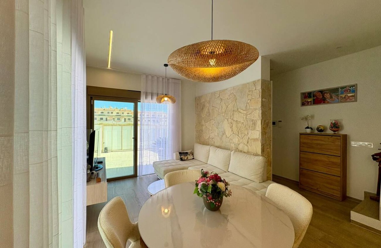 Revente - Semi Detached -
Rojales - Ciudad Quesada