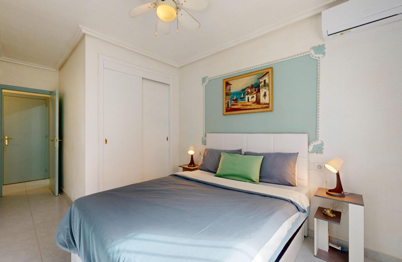 Revente - Semi Detached -
San Miguel de Salinas - 03193