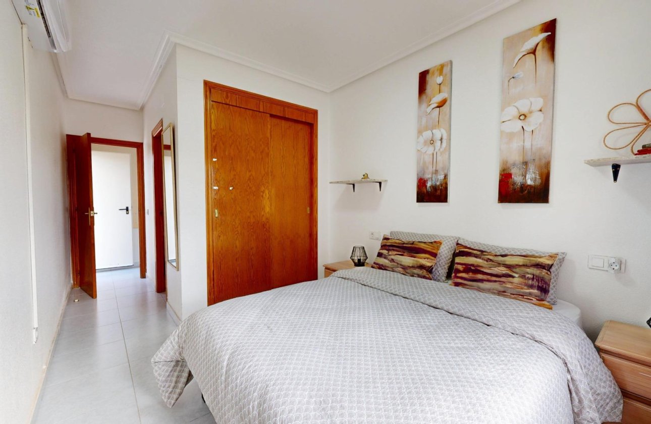 Revente - Semi Detached -
San Miguel de Salinas - 03193