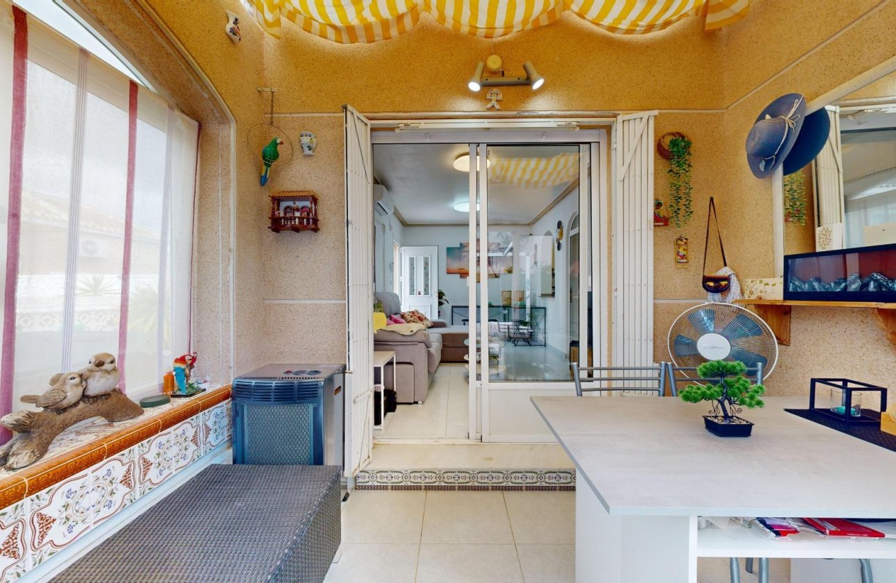 Revente - Semi Detached -
San Miguel de Salinas - 03193
