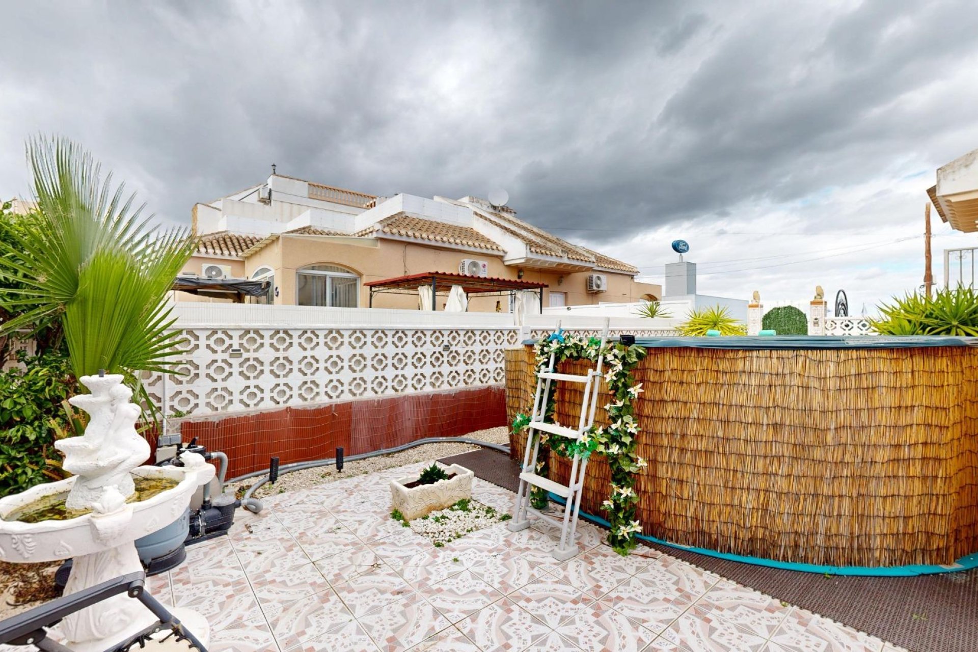 Revente - Semi Detached -
San Miguel de Salinas - 03193