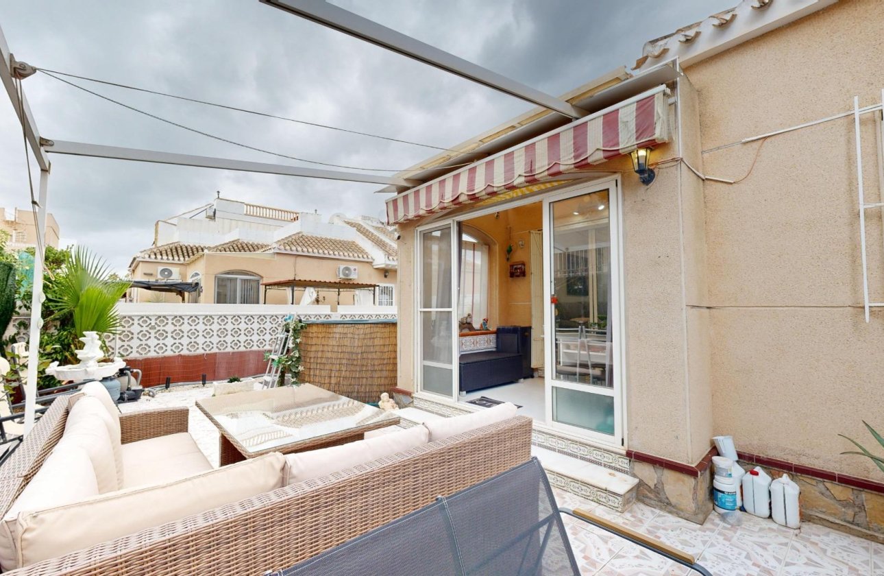 Revente - Semi Detached -
San Miguel de Salinas - 03193