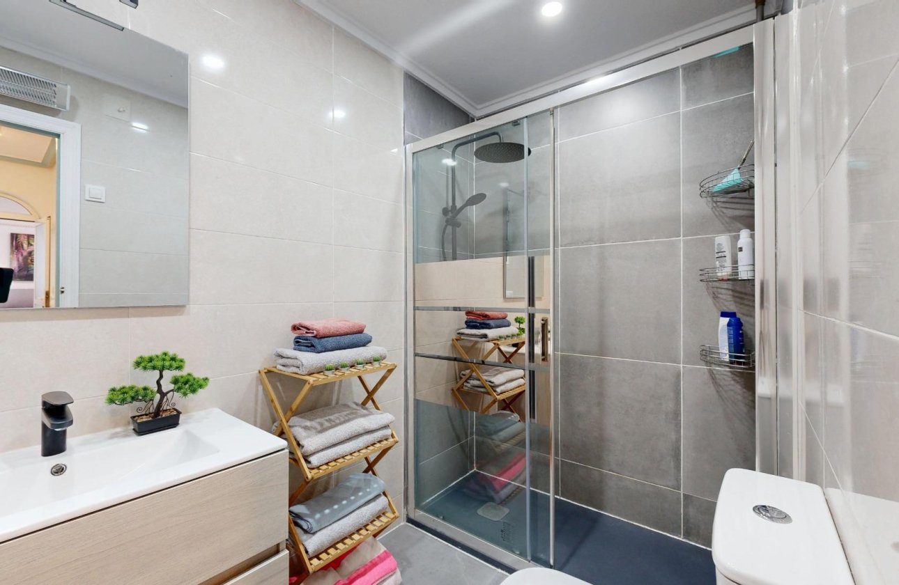 Revente - Semi Detached -
San Miguel de Salinas - 03193