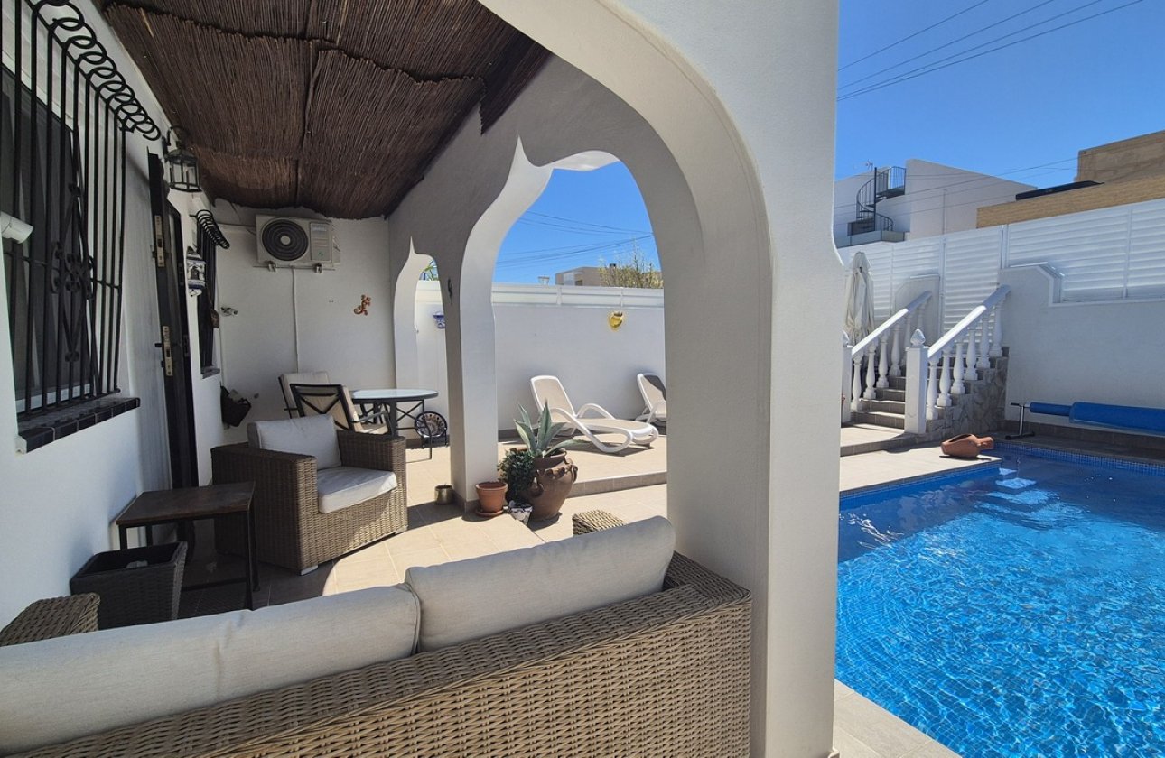 Revente - Semi Detached -
San Miguel de Salinas - Inland