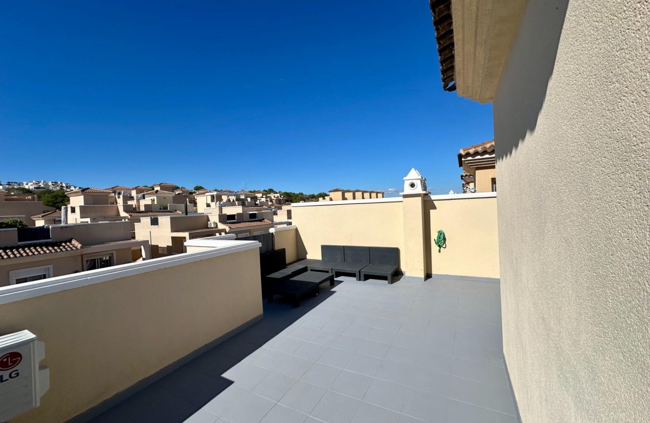 Revente - Semi Detached -
San Miguel de Salinas - Residencial Los Flamencos