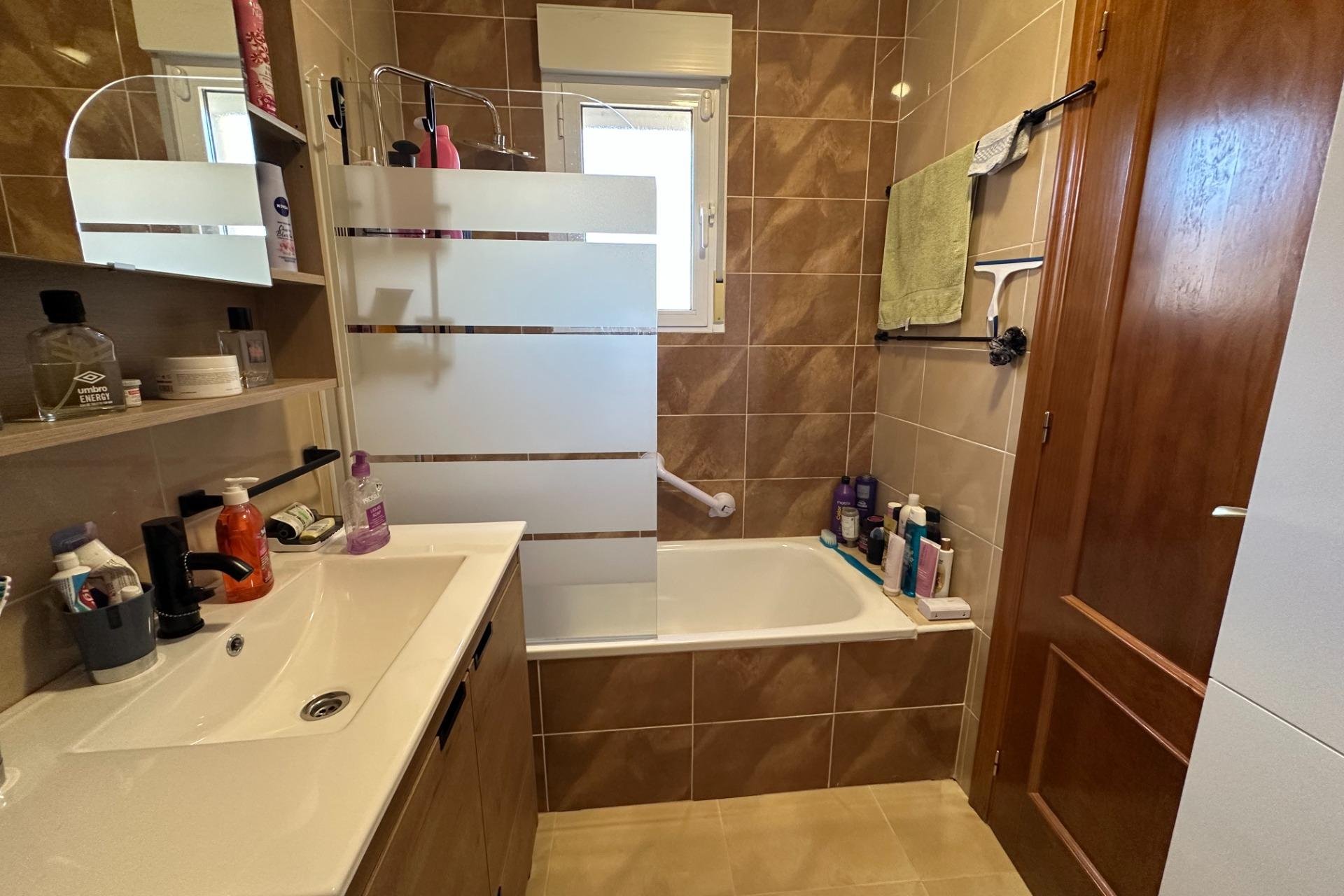 Revente - Semi Detached -
San Miguel de Salinas - Residencial Los Flamencos