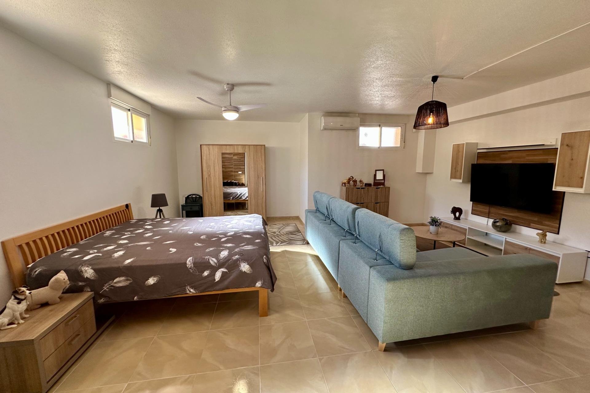 Revente - Semi Detached -
San Miguel de Salinas - Residencial Los Flamencos