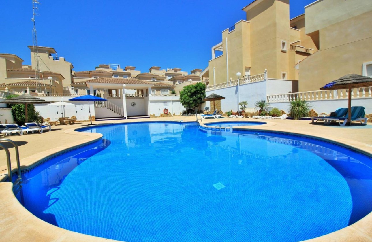 Revente - Semi Detached -
San Miguel de Salinas - Residencial Los Flamencos