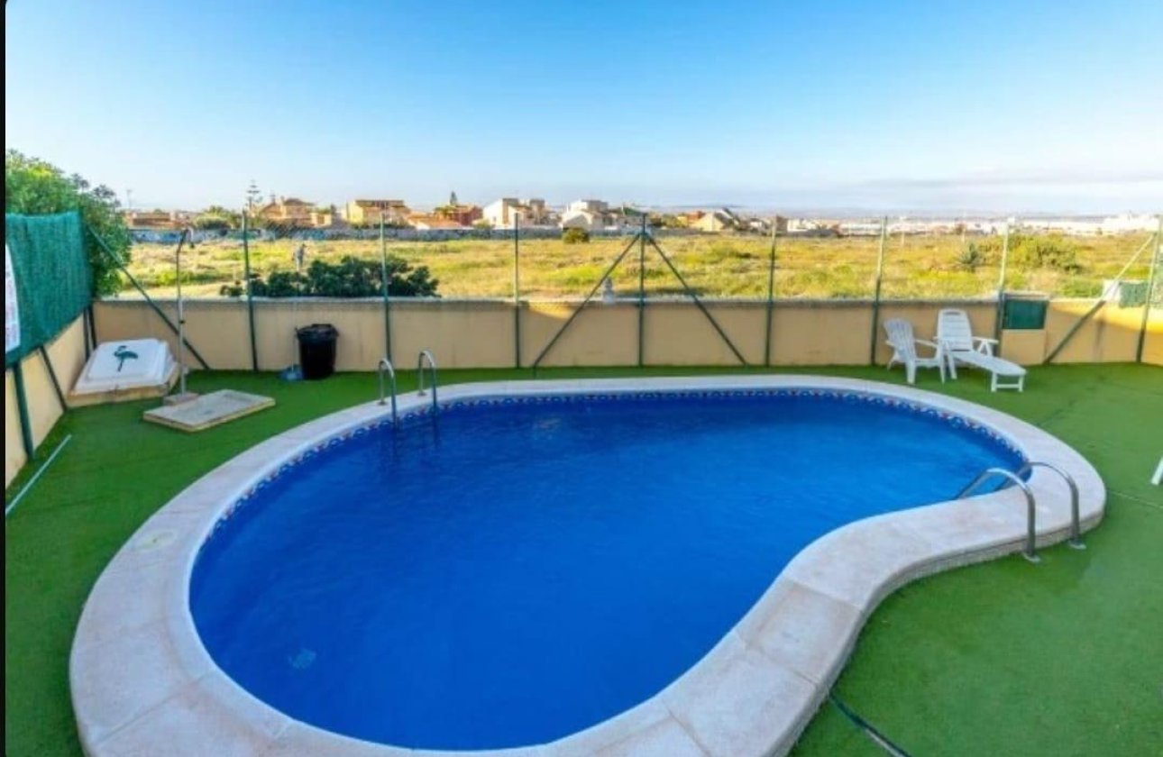 Revente - Semi Detached -
Torrevieja - Aguas Nuevas