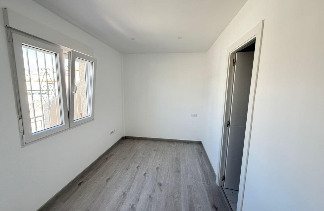 Revente - Semi Detached -
Torrevieja - Cabo Cervera