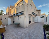 Revente - Semi Detached -
Torrevieja - Carrefour