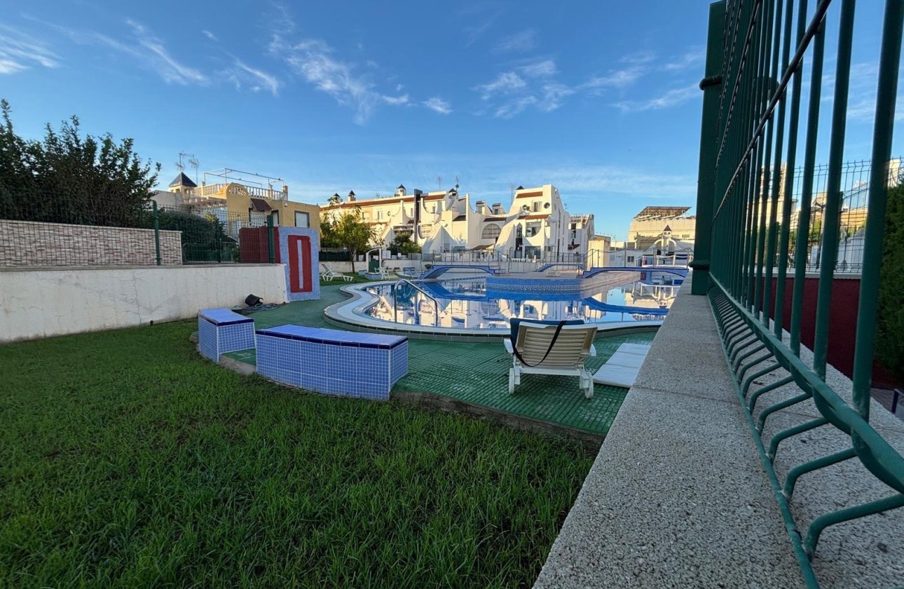 Revente - Semi Detached -
Torrevieja - Carrefour