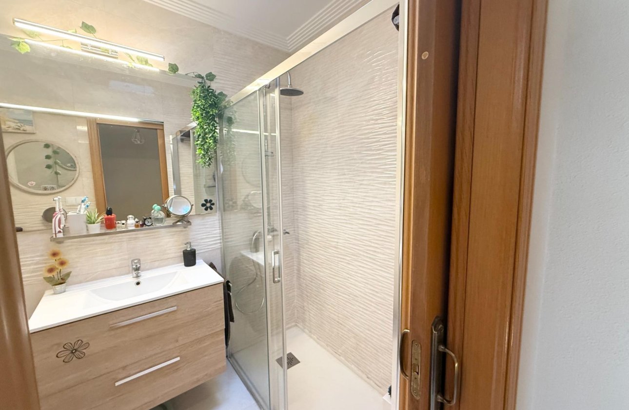 Revente - Semi Detached -
Torrevieja - El Limonar